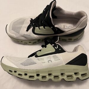 Oncloud Stratus Mens Gray Green Light